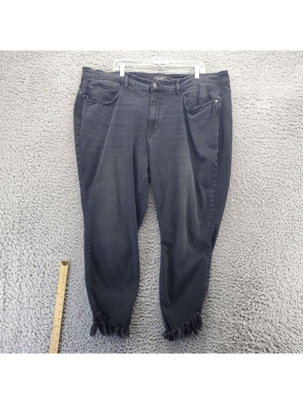 Judy Blue Jeans Womens 24W Black Skinny Fit Frayed Hem Stretch Denim *Read*